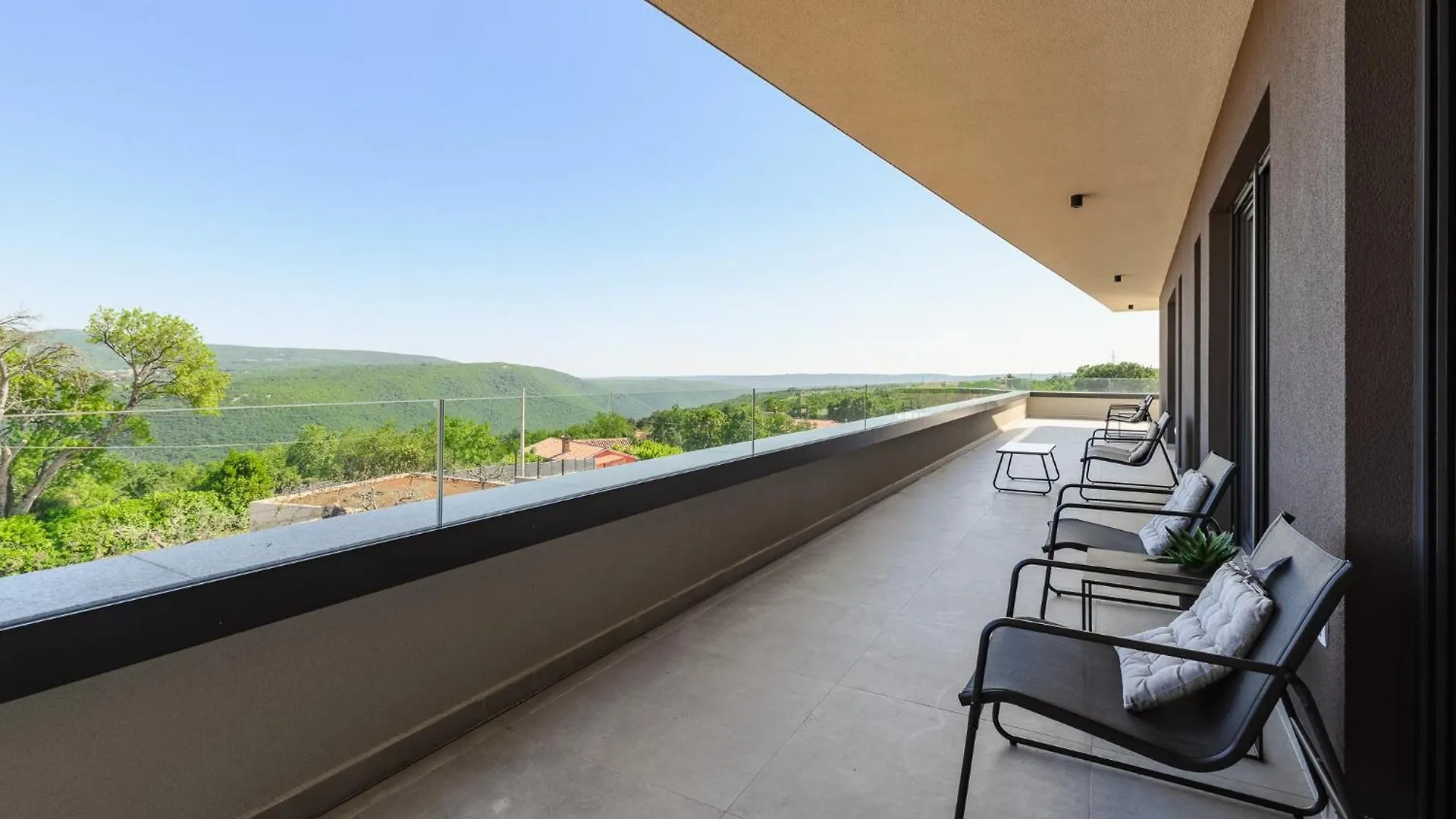 Villa De La Vie Raša
